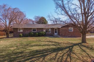 200 Felmley Drive, Normal, IL 61761