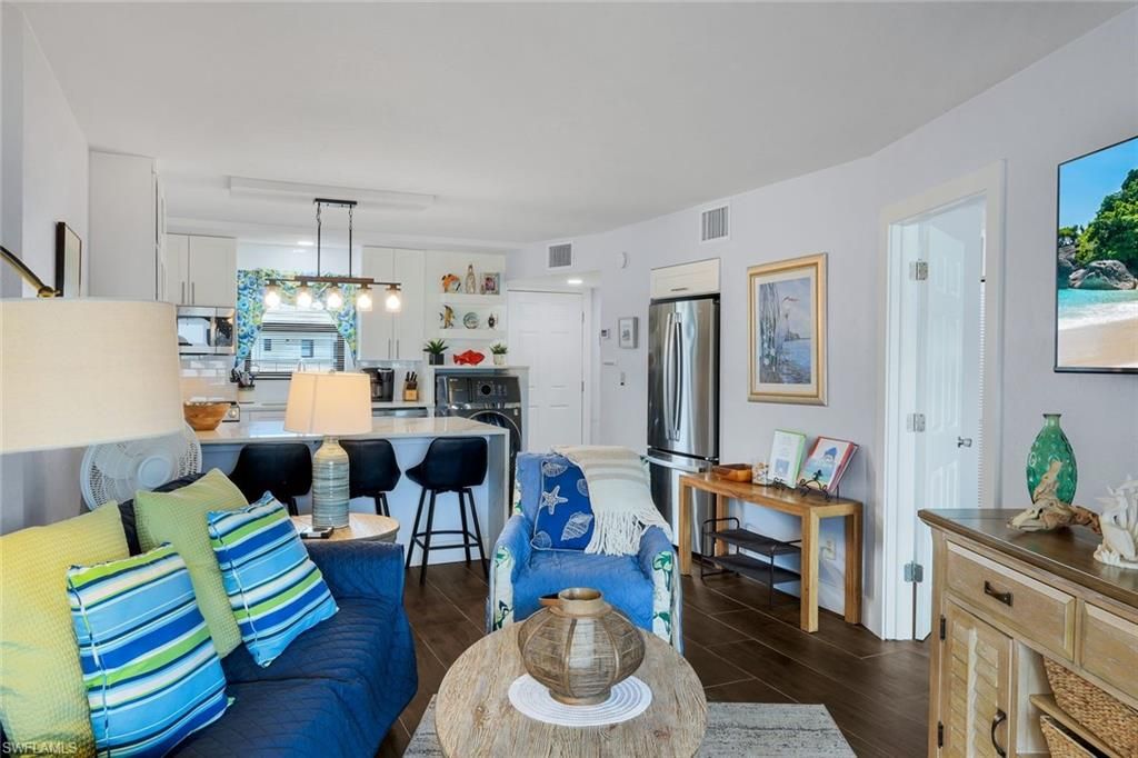 1023 Anglers CV E505, MARCO ISLAND, FL 34145 — photo 4