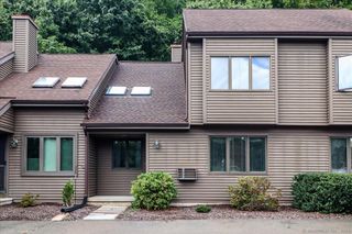 34 Twin Oaks 34, New Milford, CT 06776