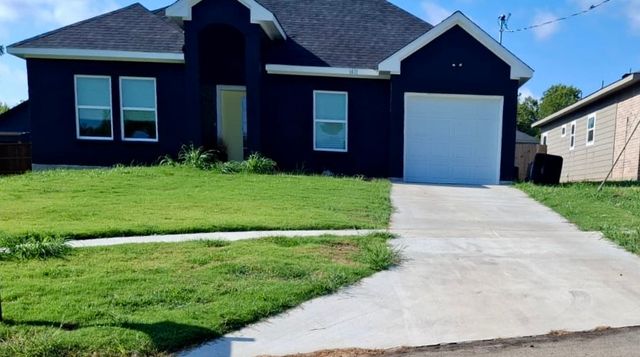 1401 Marshall Street, Greenville, TX 75401