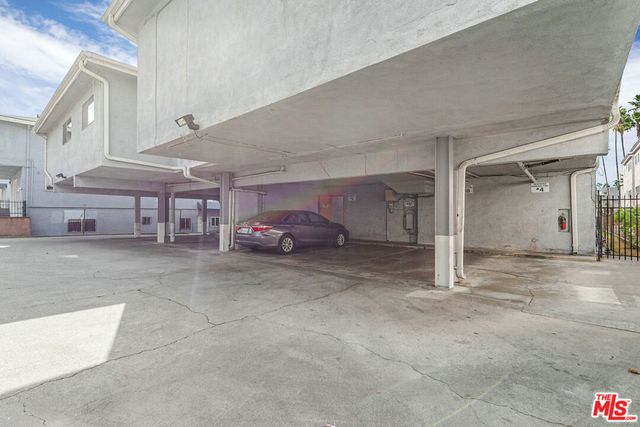 1800 N Harvard Boulevard 21, Los Angeles, CA 90027