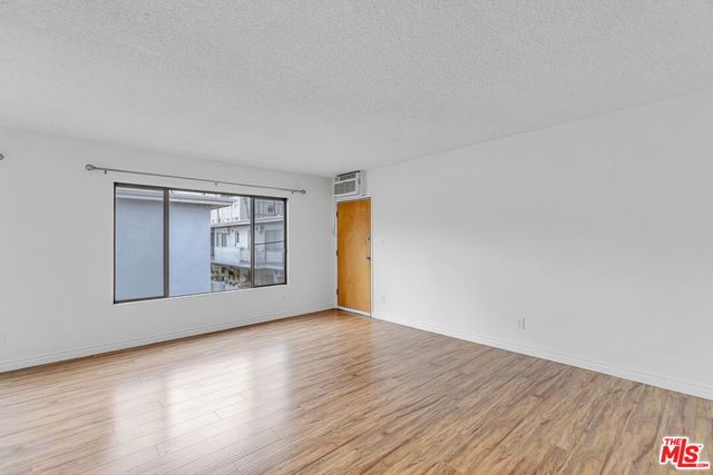 1800 N Harvard Boulevard 21, Los Angeles, CA 90027