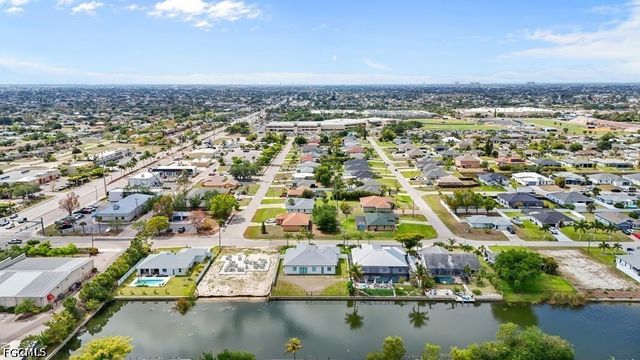 21 SW 21st ST, Cape Coral, FL 33991