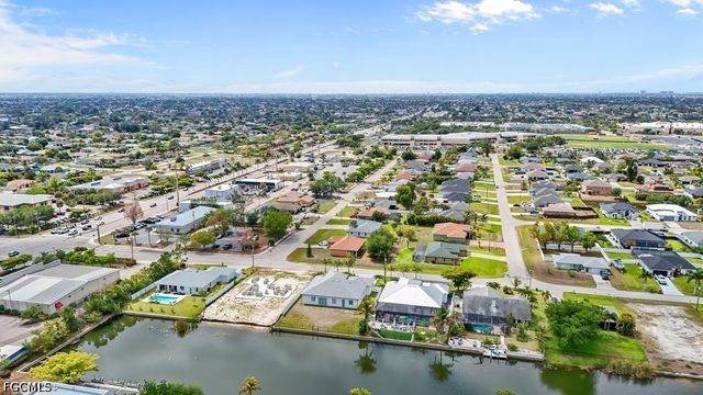 21 SW 21st ST, Cape Coral, FL 33991