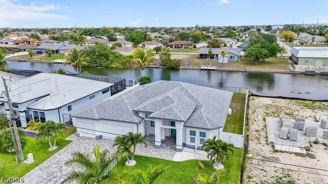 21 SW 21st ST, Cape Coral, FL 33991