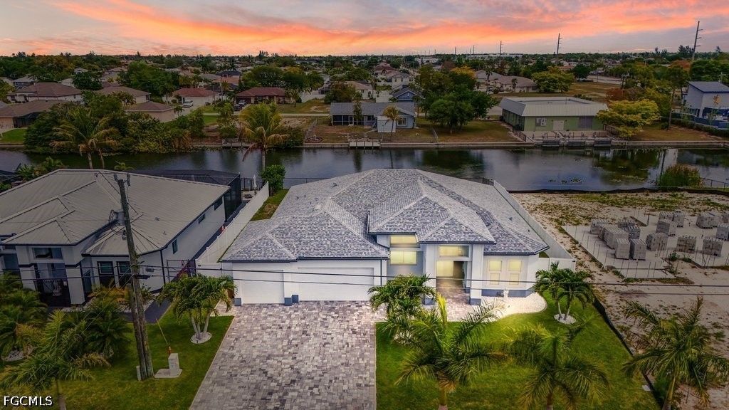 21 SW 21st ST, Cape Coral, FL 33991