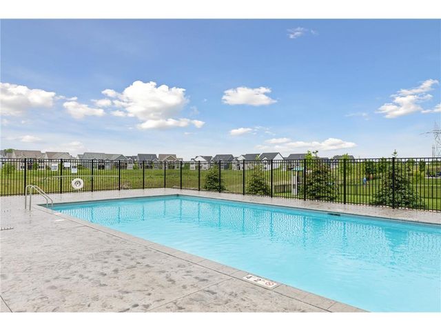 9960 Arrowwood Trail, Woodbury, MN 55129