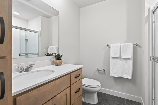 9960 Arrowwood Trail, Woodbury, MN 55129
