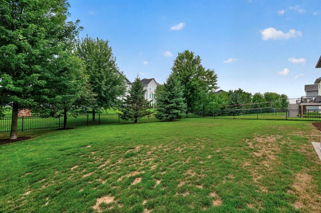 9960 Arrowwood Trail, Woodbury, MN 55129