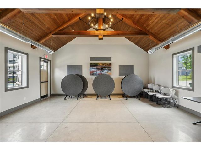 9960 Arrowwood Trail, Woodbury, MN 55129
