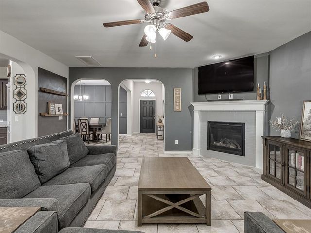 3509 Sadie Drive, Yukon, OK 73099