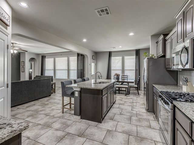 3509 Sadie Drive, Yukon, OK 73099