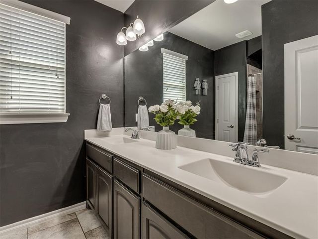 3509 Sadie Drive, Yukon, OK 73099