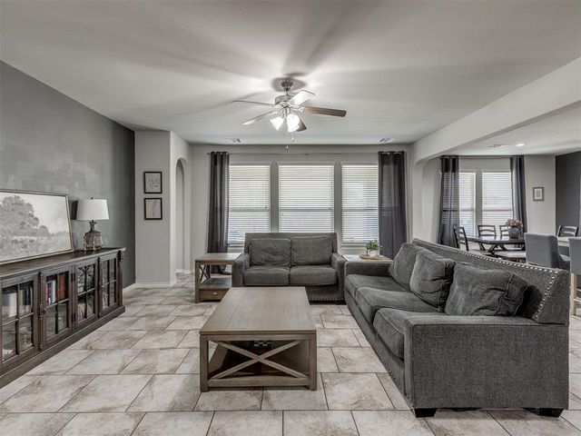 3509 Sadie Drive, Yukon, OK 73099