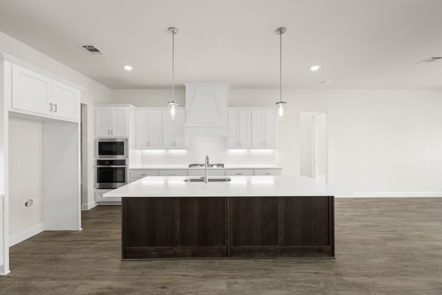 633 Bunchberry Street, Justin, TX 76247