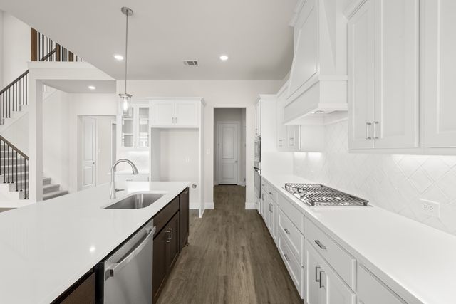 633 Bunchberry Street, Justin, TX 76247