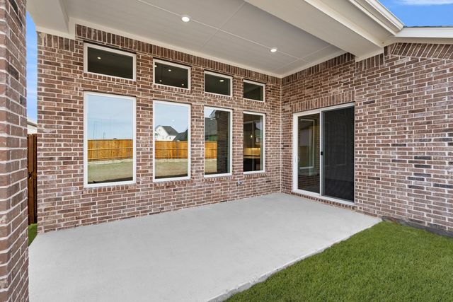 633 Bunchberry Street, Justin, TX 76247