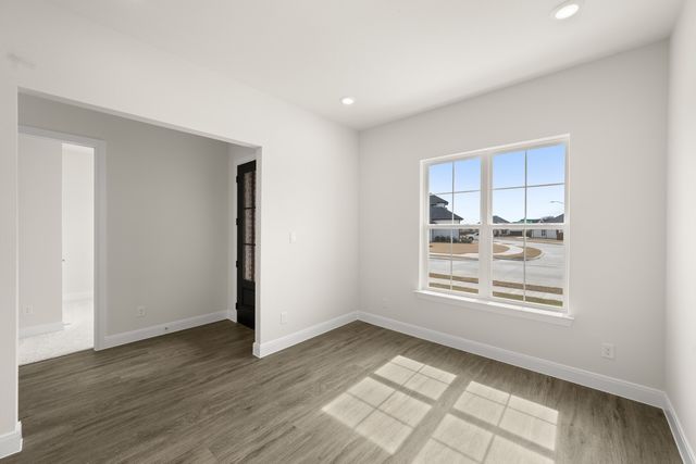 633 Bunchberry Street, Justin, TX 76247