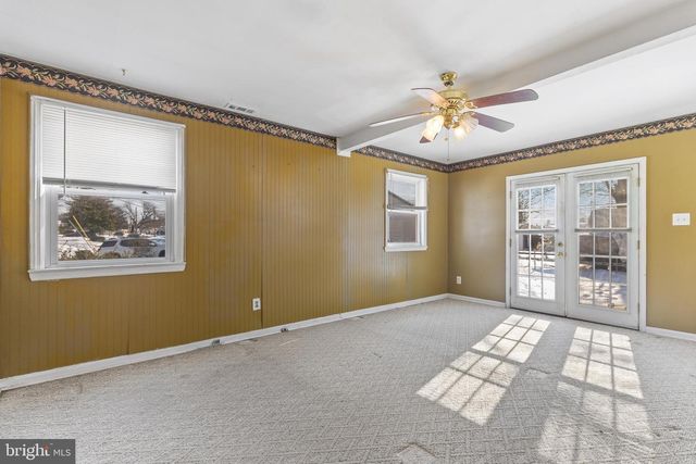 2 WYNDALE AVE, Maple Shade, NJ 08052