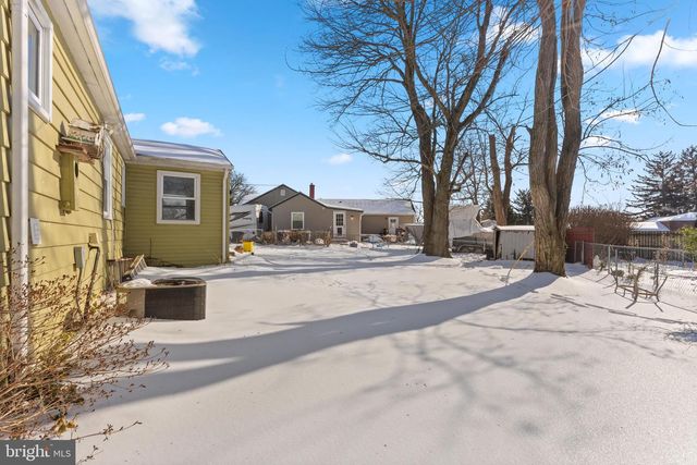 2 WYNDALE AVE, Maple Shade, NJ 08052