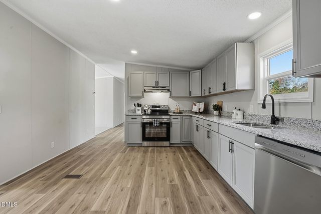 209 Huck Finn Court, Hope Mills, NC 28348