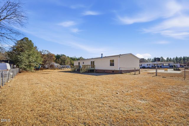 209 Huck Finn Court, Hope Mills, NC 28348