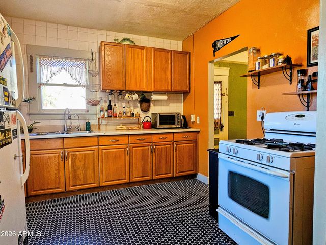 406 D Mason Hill, Bisbee, AZ 85603