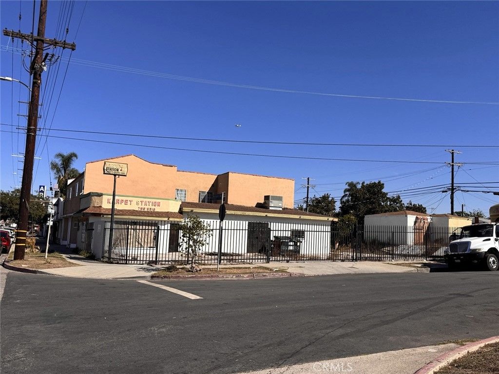 9326 S Western, Los Angeles, CA 90047 — photo 3