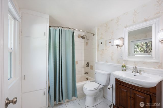 529 Lower Sunnyslope Road, Wenatchee, WA 98801