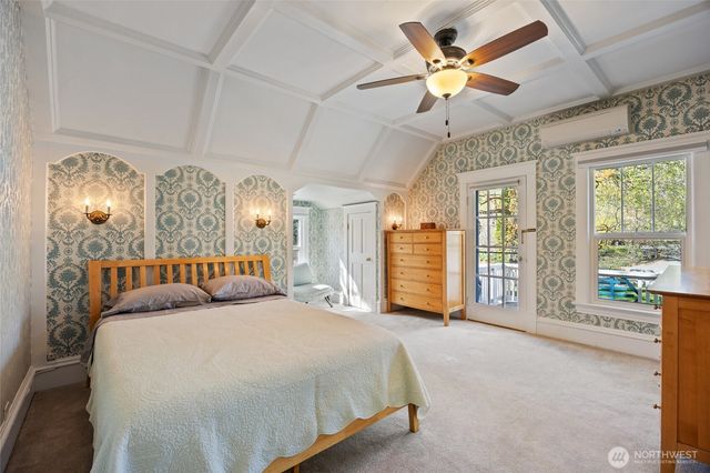 529 Lower Sunnyslope Road, Wenatchee, WA 98801