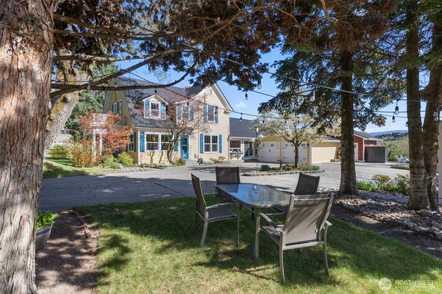 529 Lower Sunnyslope Road, Wenatchee, WA 98801