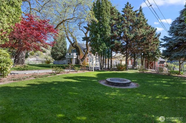 529 Lower Sunnyslope Road, Wenatchee, WA 98801