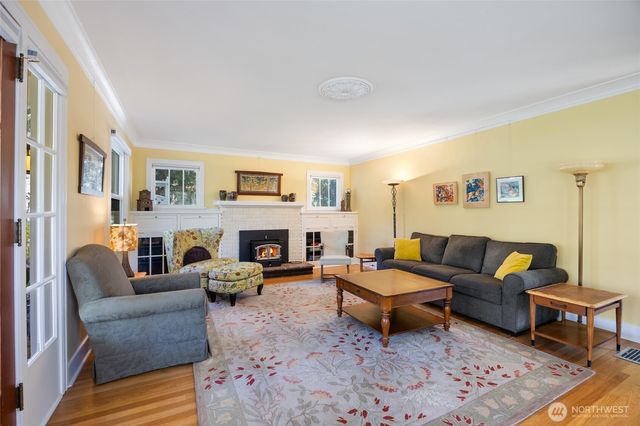 529 Lower Sunnyslope Road, Wenatchee, WA 98801