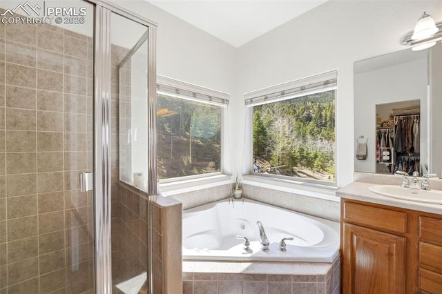 6070 Big Horn Road, Manitou Springs, CO 80829