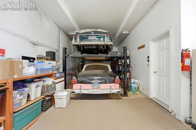 6070 Big Horn Road, Manitou Springs, CO 80829