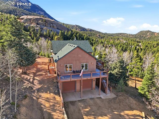 6070 Big Horn Road, Manitou Springs, CO 80829