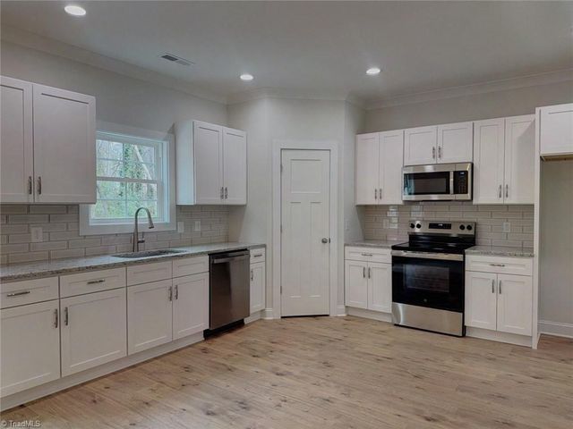 2901 Weisner Court, Winston-salem, NC 27127