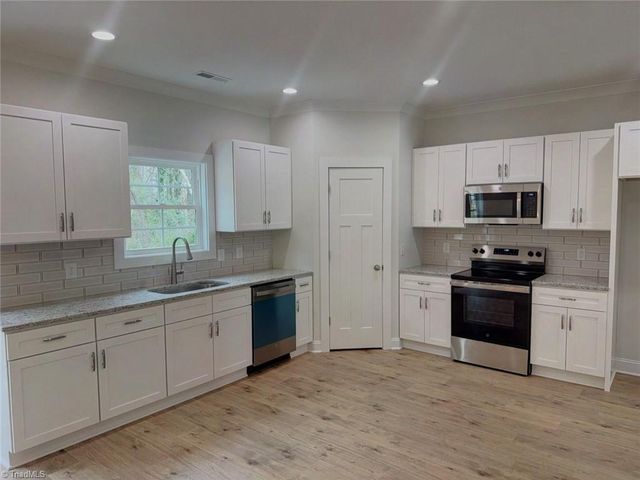 2901 Weisner Court, Winston-salem, NC 27127