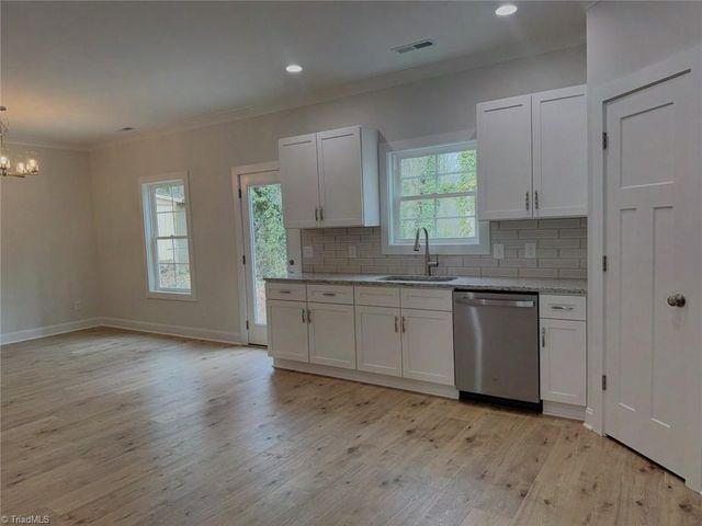 2901 Weisner Court, Winston-salem, NC 27127