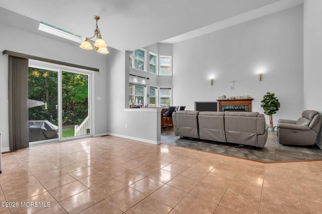 12 Vicari Way, Little Egg Harbor, NJ 08087