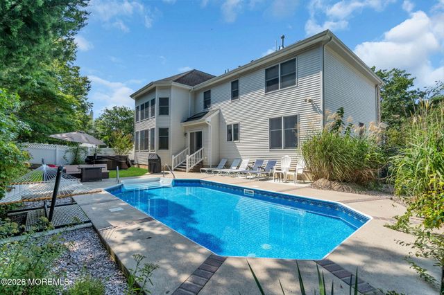 12 Vicari Way, Little Egg Harbor, NJ 08087