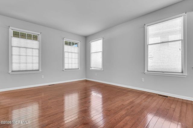 12 Vicari Way, Little Egg Harbor, NJ 08087