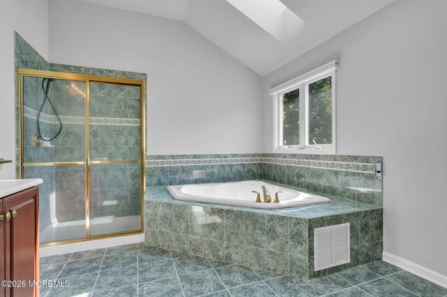 12 Vicari Way, Little Egg Harbor, NJ 08087