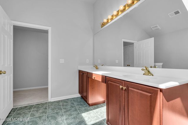 12 Vicari Way, Little Egg Harbor, NJ 08087