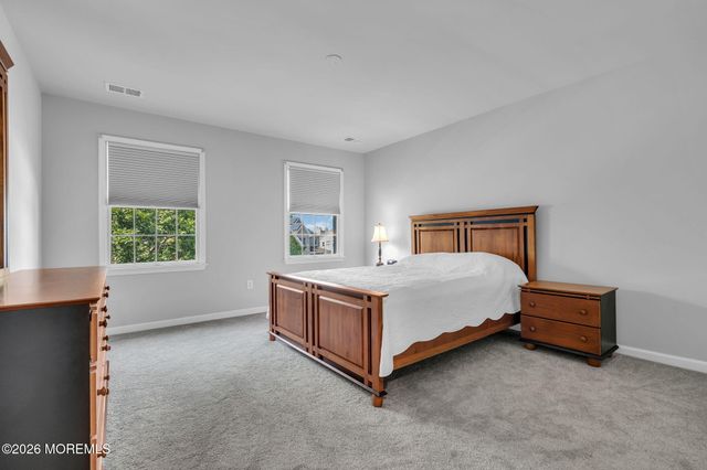 12 Vicari Way, Little Egg Harbor, NJ 08087