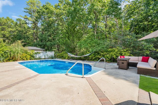 12 Vicari Way, Little Egg Harbor, NJ 08087