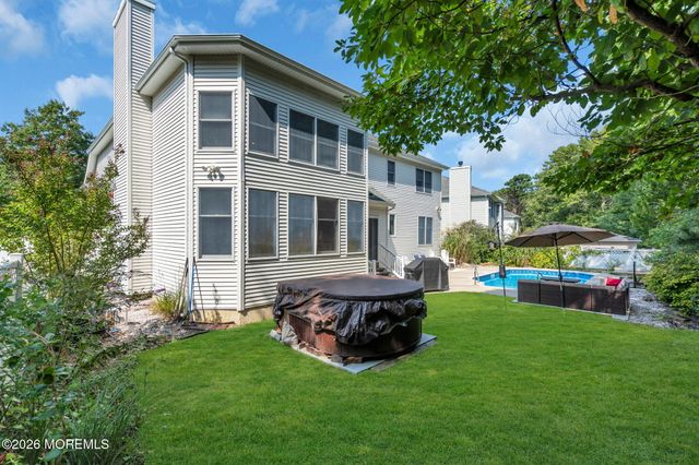 12 Vicari Way, Little Egg Harbor, NJ 08087