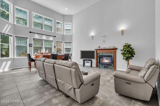 12 Vicari Way, Little Egg Harbor, NJ 08087