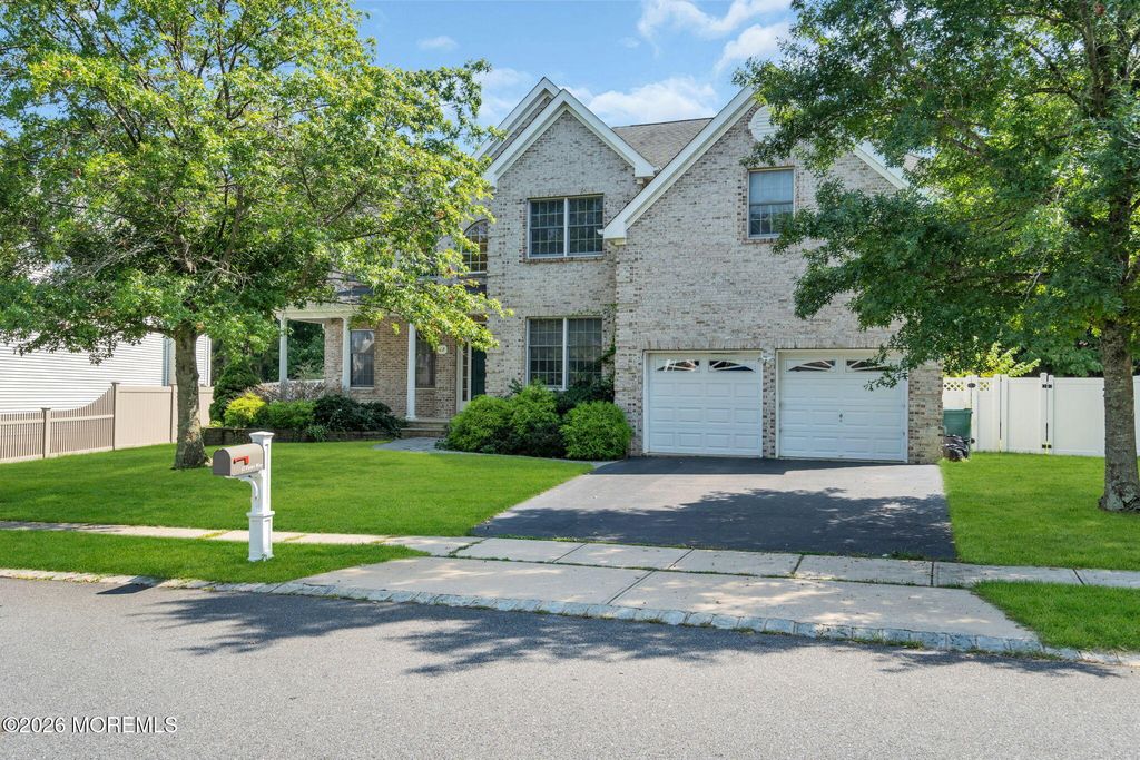 12 Vicari Way, Little Egg Harbor, NJ 08087