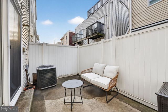 2314 E CABOT ST, Philadelphia, PA 19125